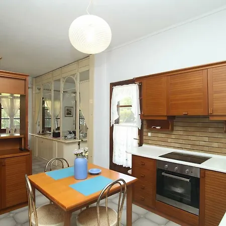 Aurora 빌라 아피토스